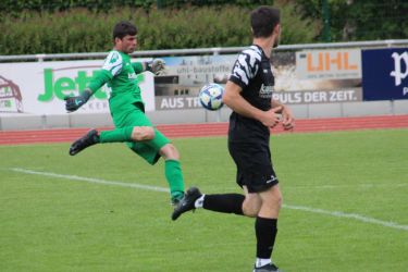 Nach einer geruhsamen ersten Hälfte stand Keeper Tobias Haag öfters im Blickpunkt